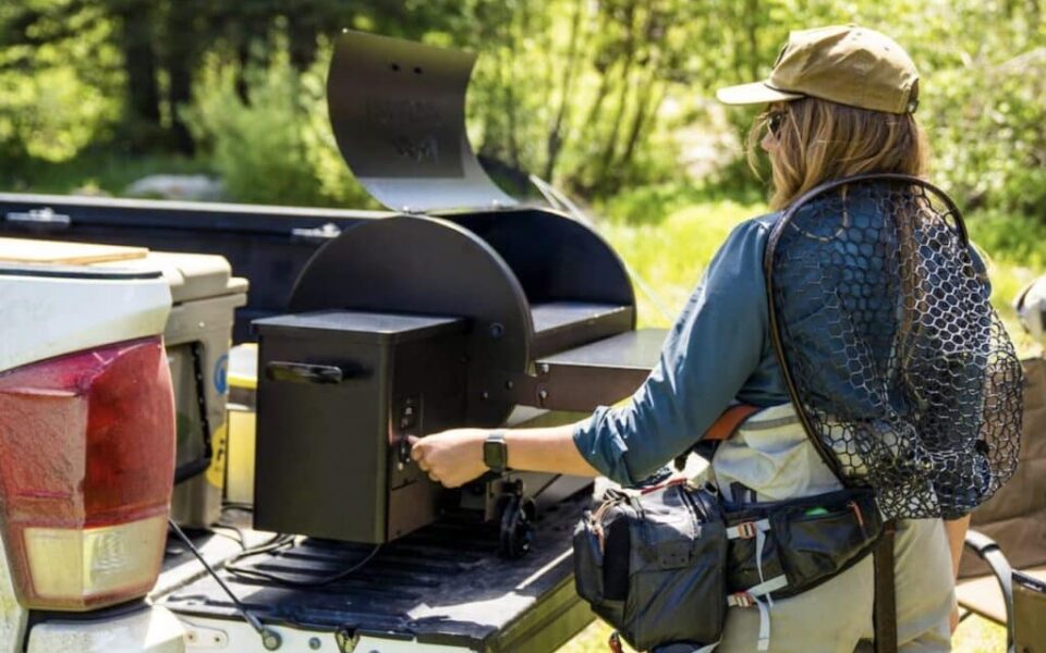 best portable smokers for camping tailgating and backyard use